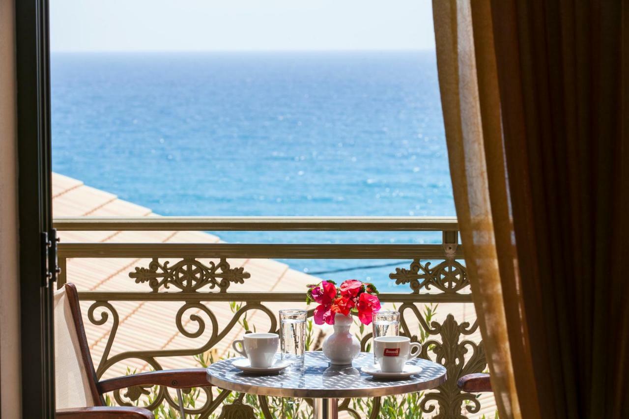 Siarbas Hotel パラリア・ブラフ エクステリア 写真
