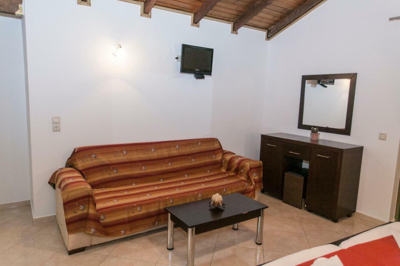 Siarbas Hotel パラリア・ブラフ エクステリア 写真